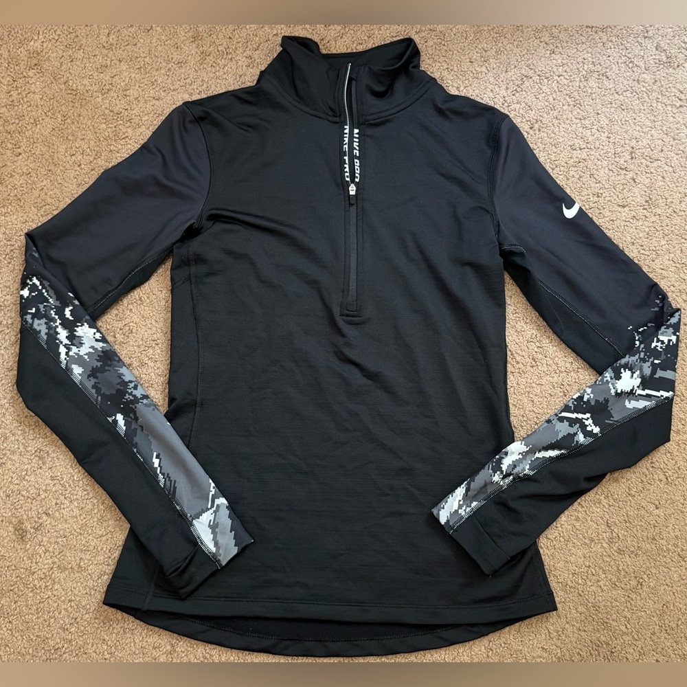 Nike Pro Hyperwarm Half Zip Long Sleeve Shirt Women’s Size Medium Black